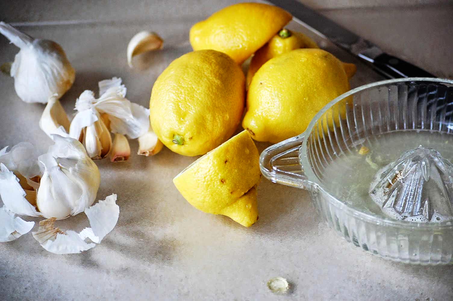 Comment faire pour perdre la graisse du ventre rapide à l'aide de l'ail http://www.santeastuces.com/2015/03/comment-faire-pour-perdre-la-graisse-du.html