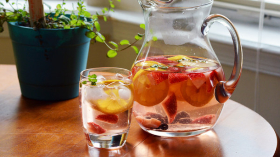 Top15Detoxboissonspourmaigriretperte2KgetNettoyageetmaximumdepoidsdanslesJoursd252725C32589t25C325A9Chaud