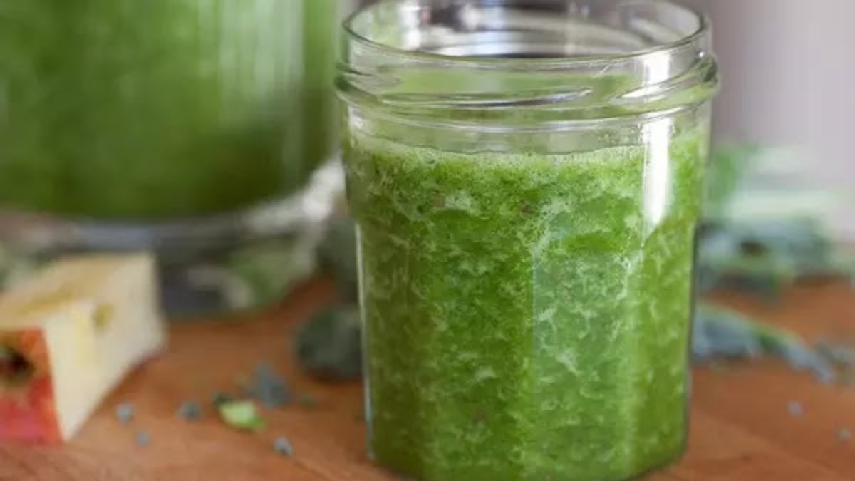 QuelquestassesdecetteboissonvertepeutaiderAlkalizeYourBody