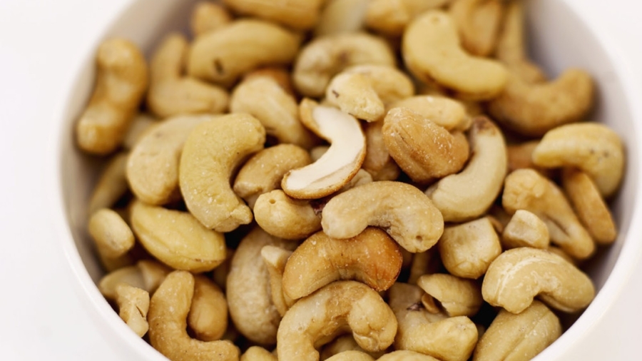 Noixdecajou252Clemeilleurtraitementnaturelpourlad25C325A9pressionsanseffetssecondaires