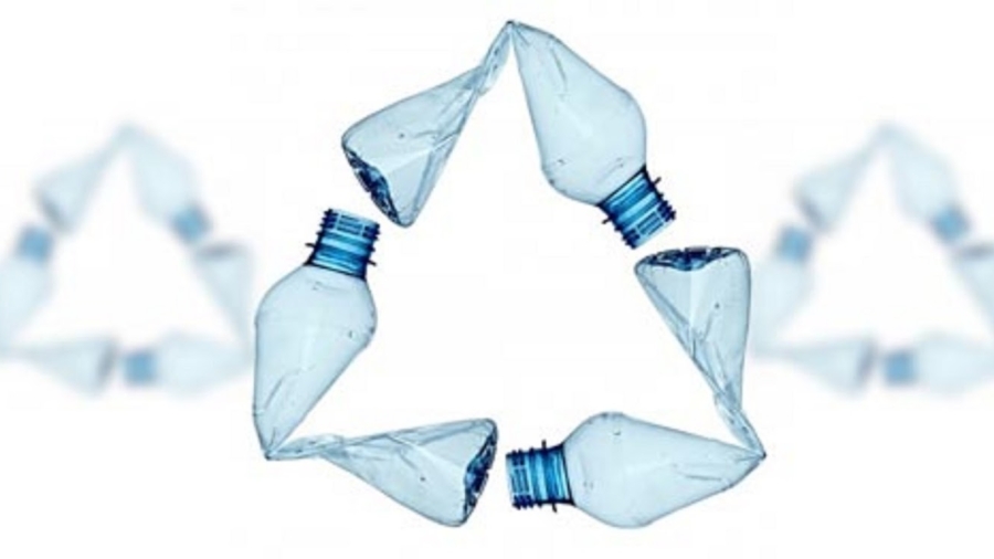 Nejamaisr25C325A9utiliserlesbouteillesd2527eauenplastique2521