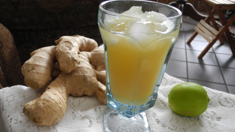 Jusdegingembre-boissonincroyablequi25C325A9liminelagraisseduventreetstimulel2527immunit25C325A9